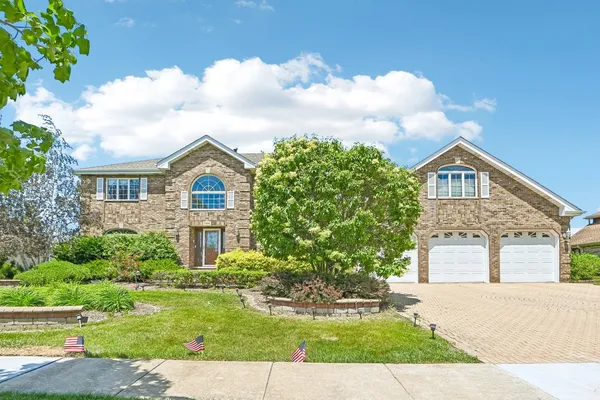$699,000 | 7916 Dooneen Avenue, Tinley Park, IL 60477