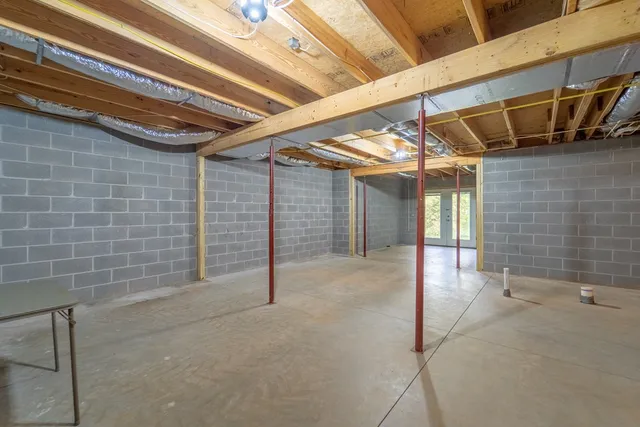 a view of a storage & utility room
