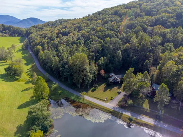$495,000 | 25 Black Oak Drive, Hayesville, NC 28904