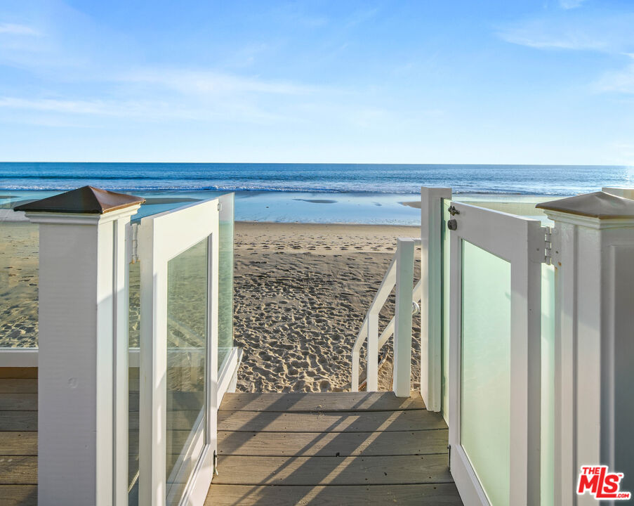 23422 Malibu Colony Road, Unit 98 Malibu, CA 90265 - Photo 44 of 53 a view of entryway with a wooden door