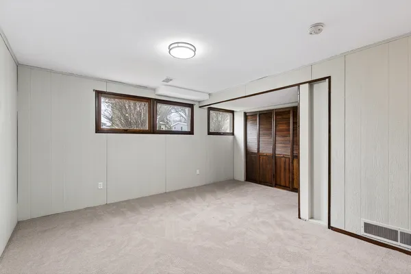 $330,000 | 305 South 13th Street, St. Charles, IL 60174
