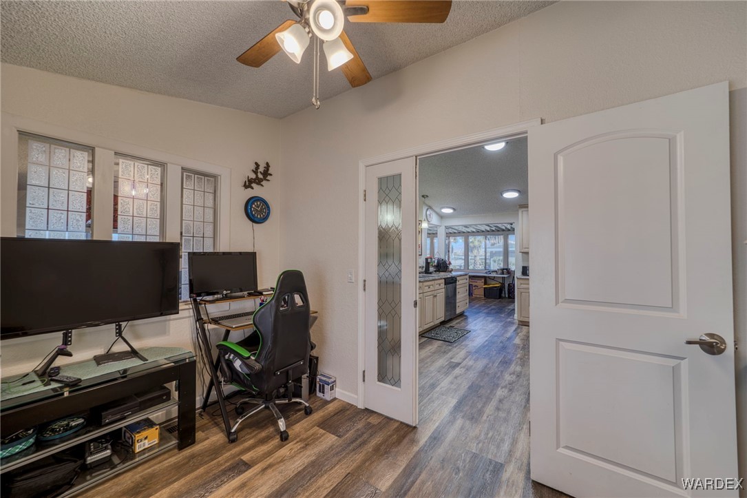 1220 Baseline Road Bullhead City, AZ 86442 - Photo 28 of 40 Office