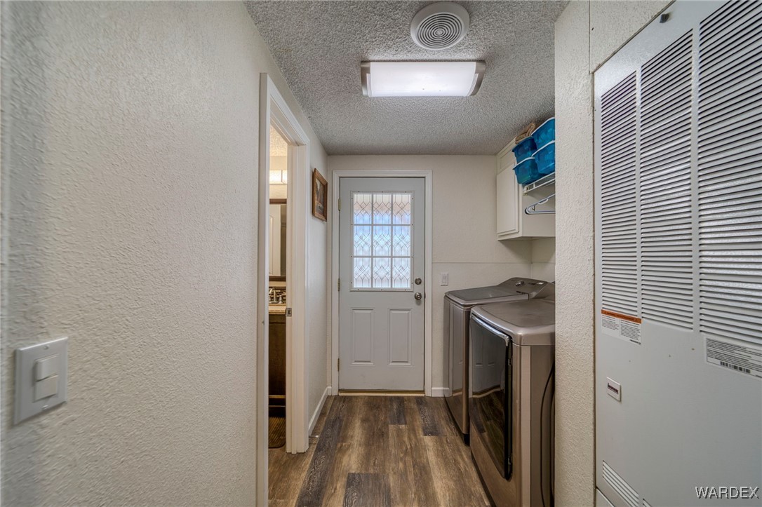 1220 Baseline Road Bullhead City, AZ 86442 - Photo 29 of 40 Laundry