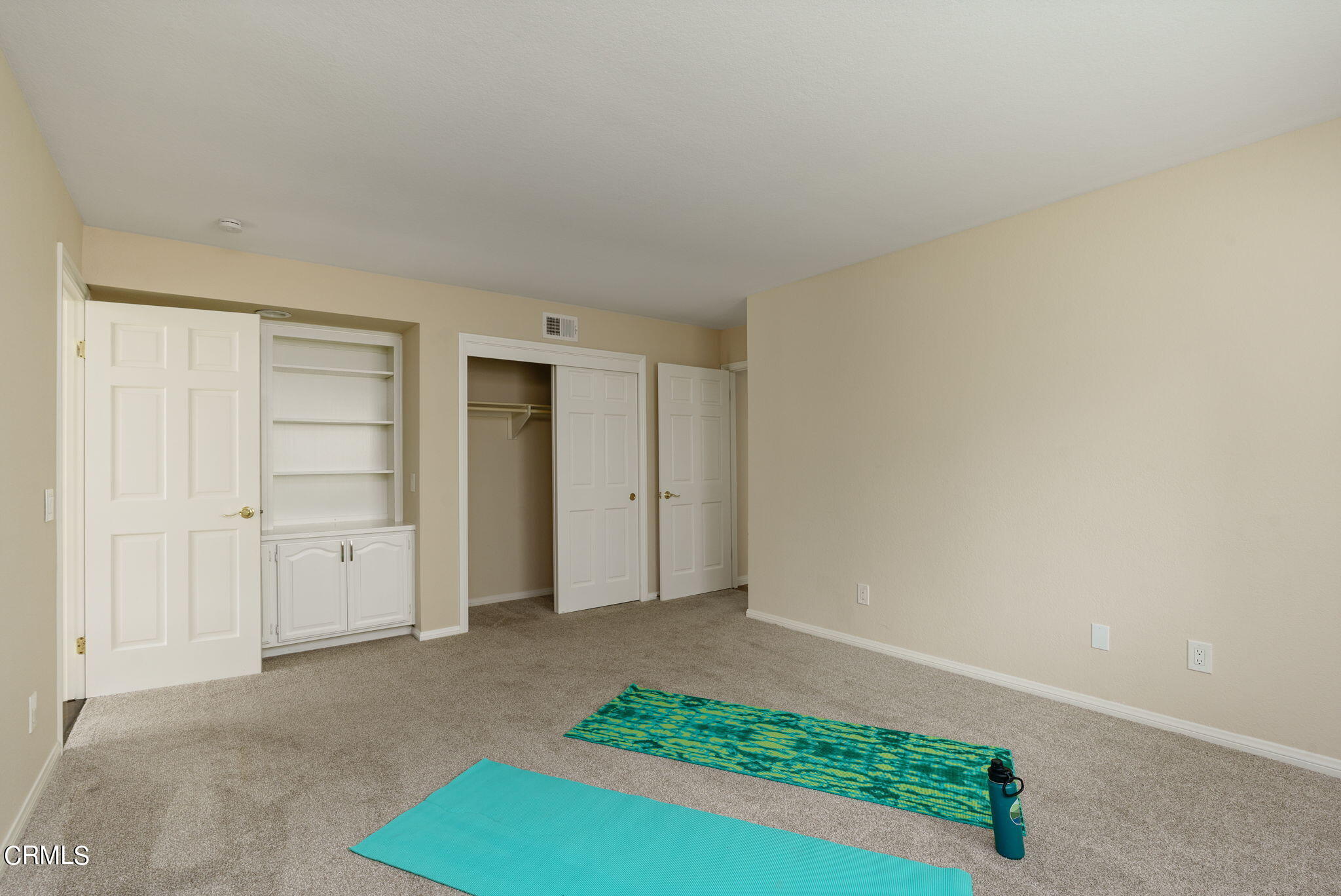 2281 Southern Hill Drive Oxnard, CA 93036 - Photo 21 of 29 a view of an empty room