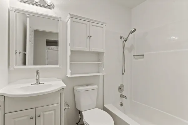 $198,000 | 222 North Hutchinson Road, Unit 105, Spokane Valley, WA 99212