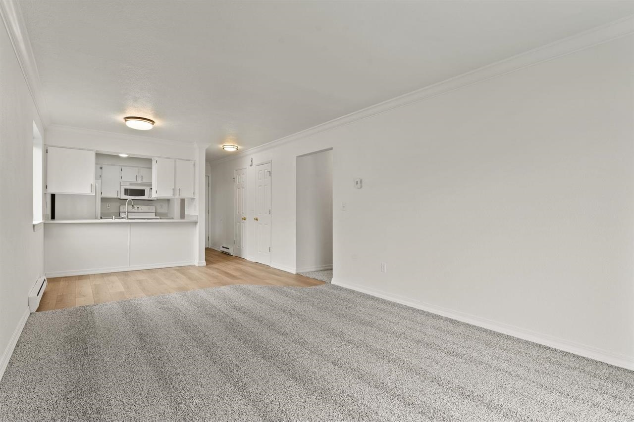 222 North Hutchinson Road, Unit 105 Spokane Valley, WA 99212 - Photo 8 of 21