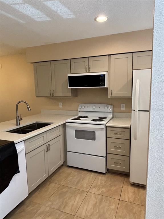 13250 Ridge Road, Unit 16 Largo, FL 33778 - Photo 4 of 43