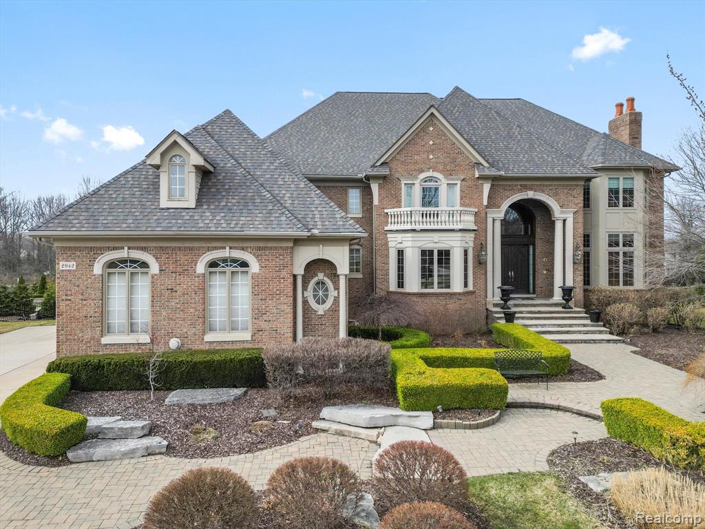 2942 Croftshire Court Rochester, MI 48306 - Photo 3 of 70 Gallery Image 3