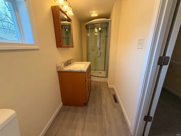 $210,000 | 11592 East Main Street, Owensburg, IN 47453