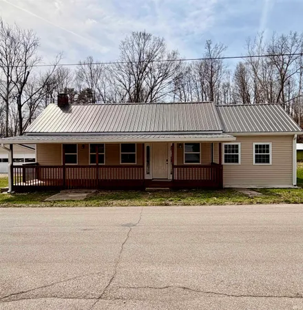 $210,000 | 11592 East Main Street, Owensburg, IN 47453