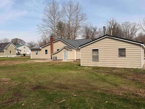 $210,000 | 11592 East Main Street, Owensburg, IN 47453