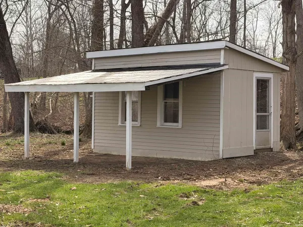 $210,000 | 11592 East Main Street, Owensburg, IN 47453