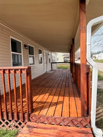 $210,000 | 11592 East Main Street, Owensburg, IN 47453