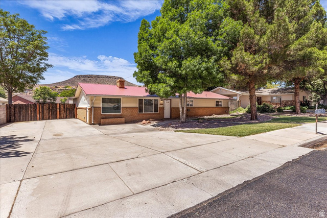 573 Diagonal Street St. George, UT 84770 - Photo 1 of 28