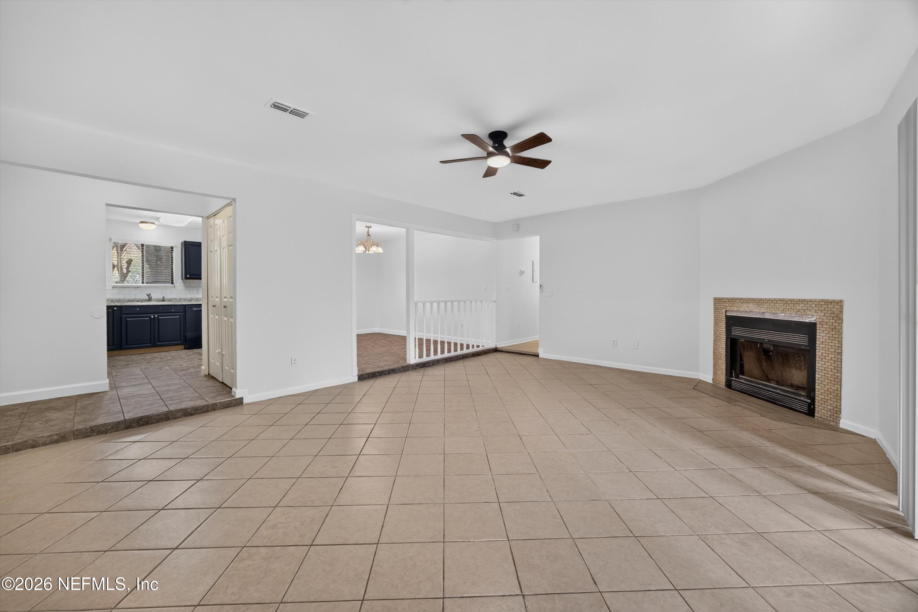 3801 Crown Point Road, Unit 2061 Jacksonville, FL 32257 - Photo 6 of 36 06-3801 Crown Point Rd-22