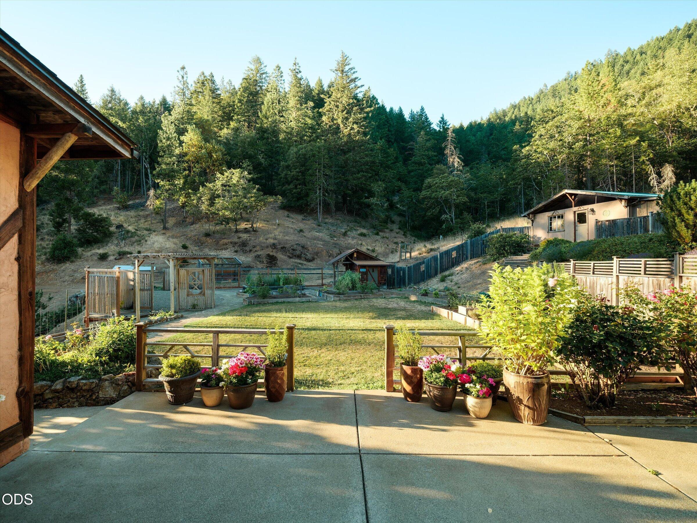 2603 Winona Road Grants Pass, OR 97526 - Photo 43 of 70