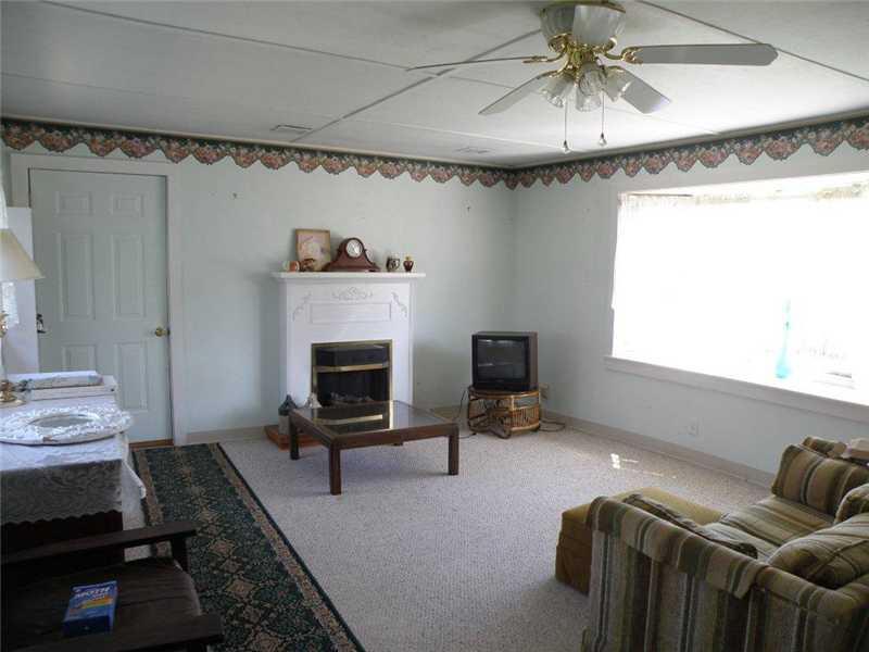 544 East Side Road Addison, ME 04606 - Photo 13 of 31 Den/Family/Great Room. 1st flr...