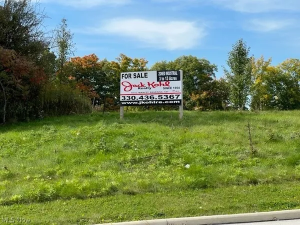 $375,000 | Enterprise Parkway, Ravenna, OH 44266