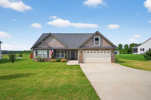 $349,900 | 125 Thorn Creek Drive, Gaffney, SC 29341