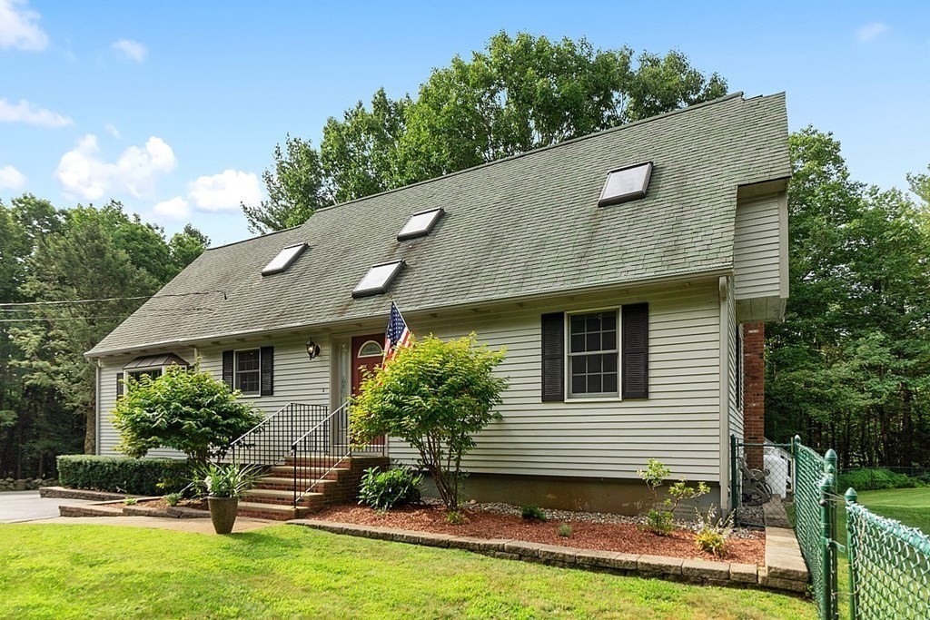 41 Gibson Road Ashburnham, MA 01430 - Photo 1 of 36