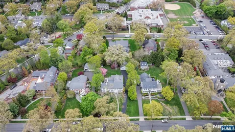 $2,995,000 | 227 Fairmount Road, Ridgewood, NJ 07450