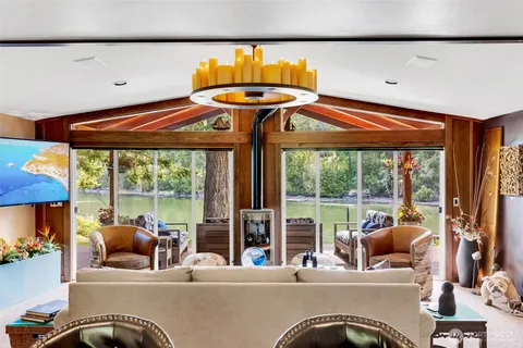 $3,995,000 | 117 Legend Lane, Orcas Island, WA 98243