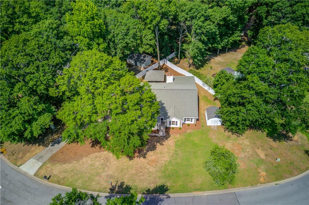 222 Ryan Road Winder, GA 30680 - Photo 2 of 29