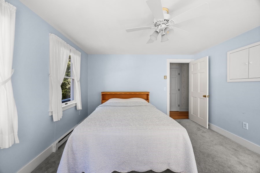 52 Oak Knoll Road West Tisbury, MA 02568 - Photo 18 of 35