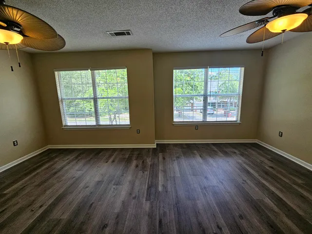 $1,400 | 357 Crooked Pine Trail, Crestview, FL 32539