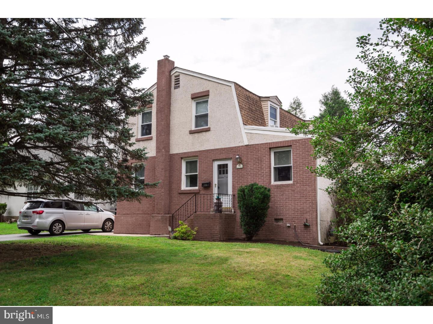 1310 Dill Road Havertown, PA 19083 - Photo 3 of 20