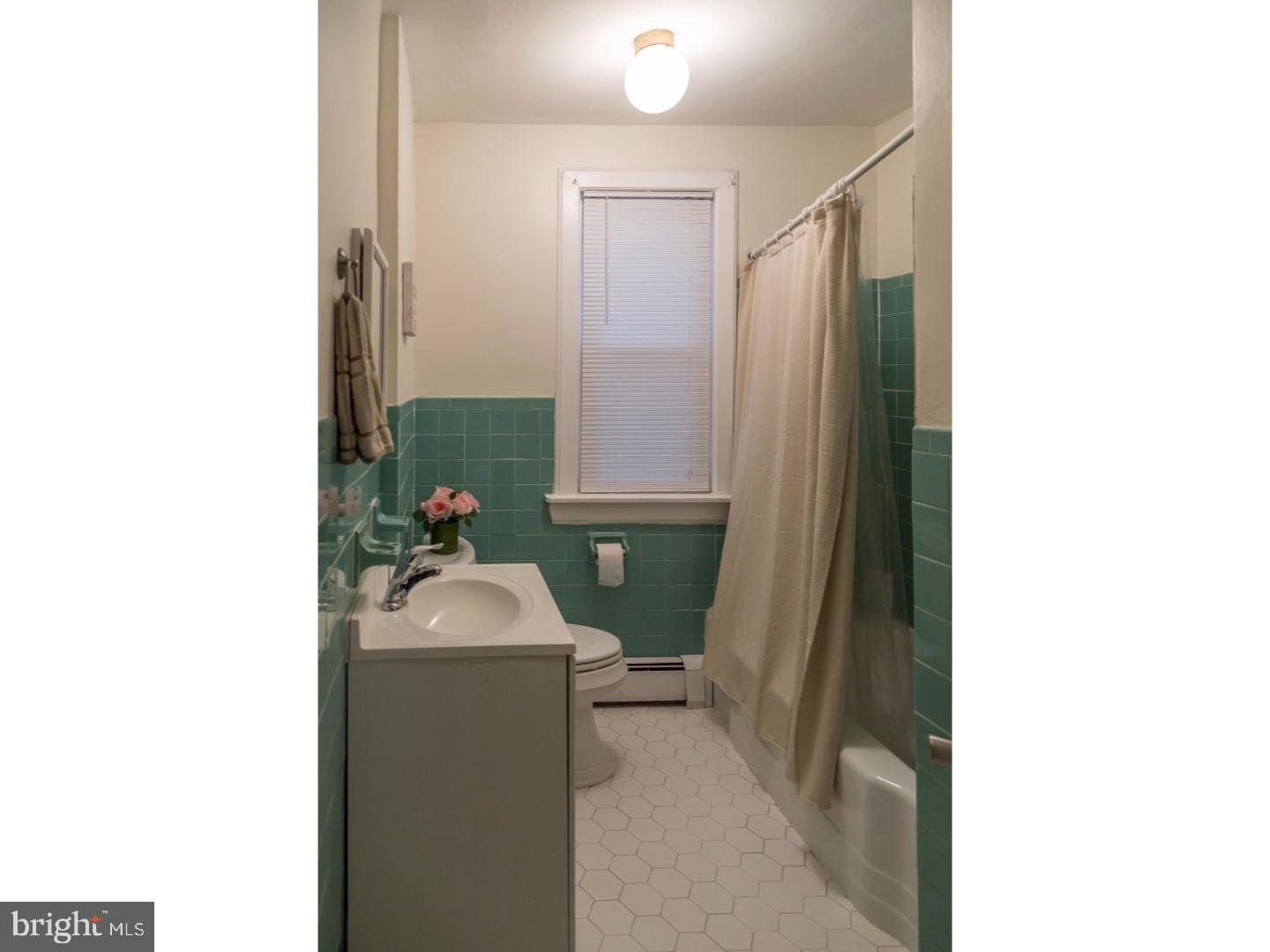 1310 Dill Road Havertown, PA 19083 - Photo 9 of 20