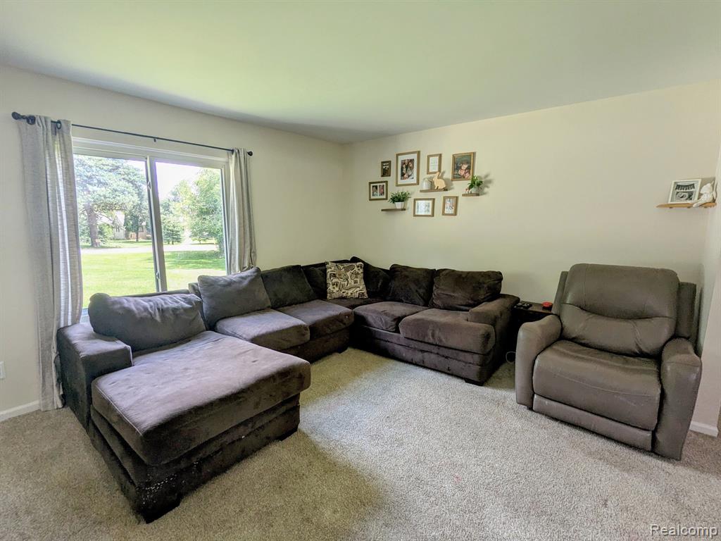 26199 Power Road Farmington Hills, MI 48334 - Photo 15 of 51