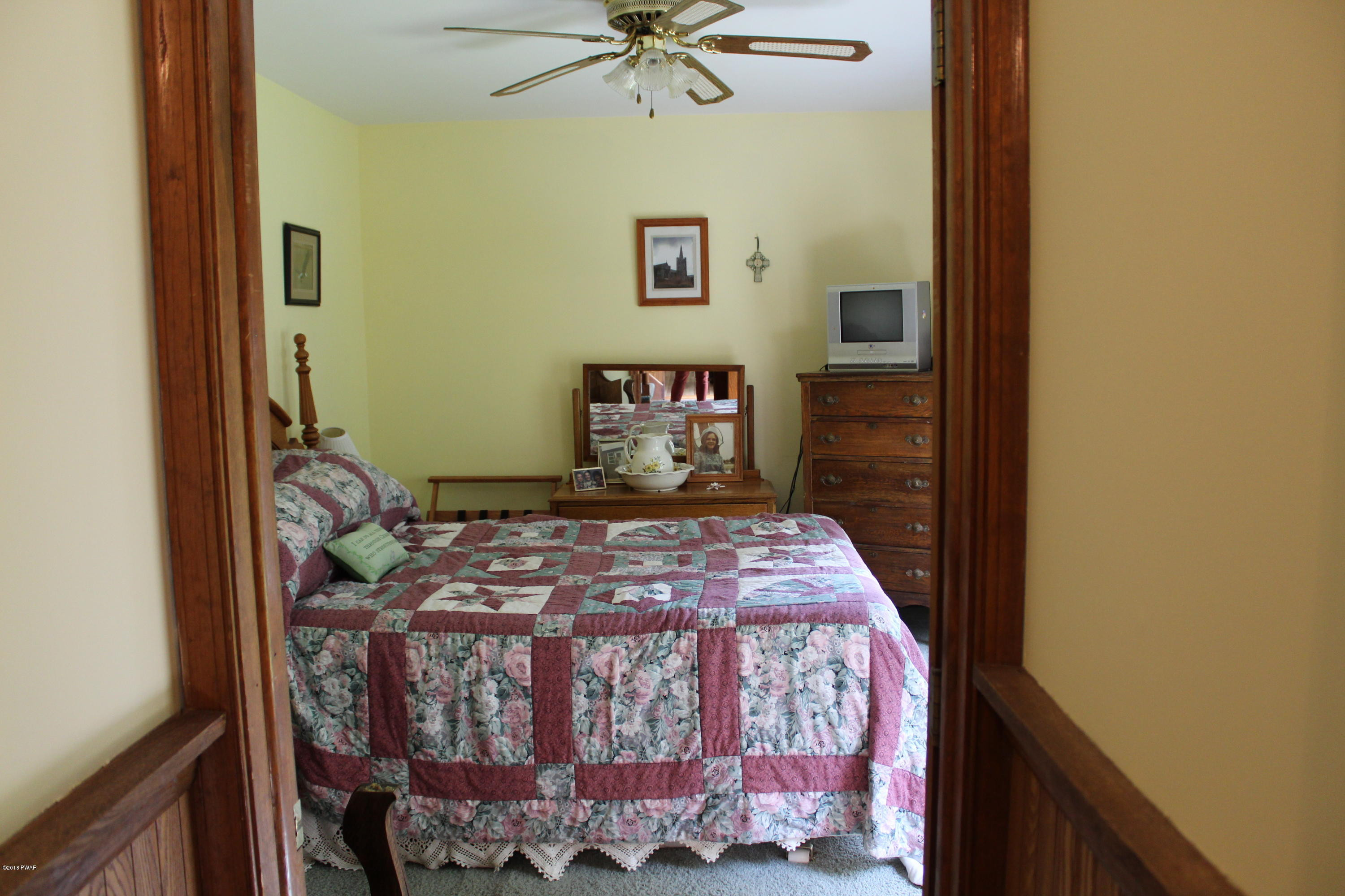 116 Pine Tree Road Shohola, PA 18458 - Photo 11 of 40 1st floor bedroom