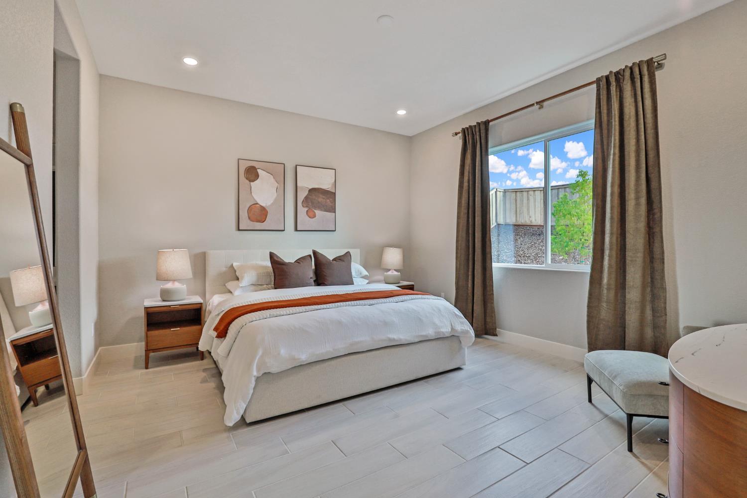 4610 Clb Vista Way Penryn, CA 95663 - Photo 11 of 27 a bedroom with a bed and a window