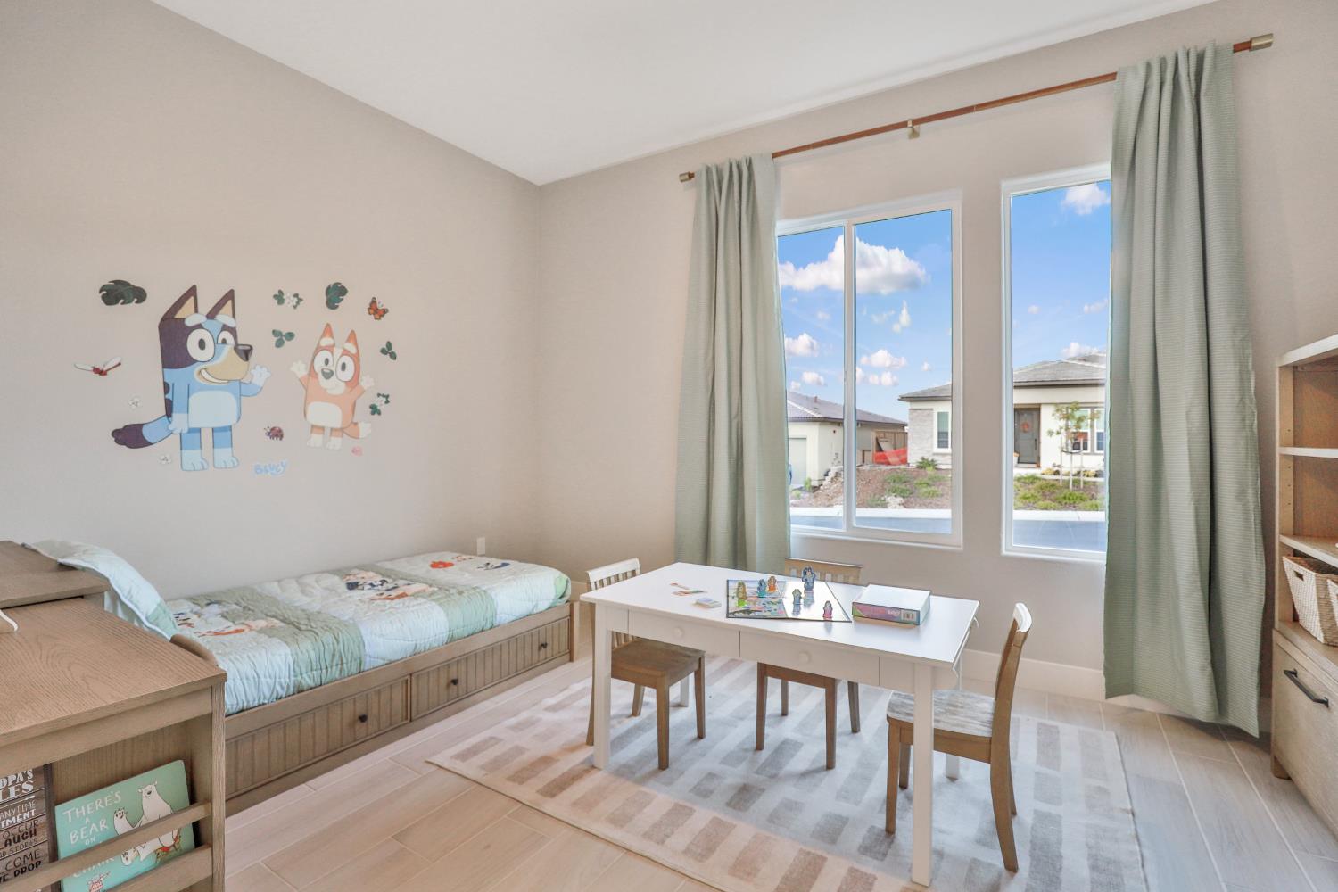 4610 Clb Vista Way Penryn, CA 95663 - Photo 17 of 27 a view of a dining room with furniture window and wooden floor