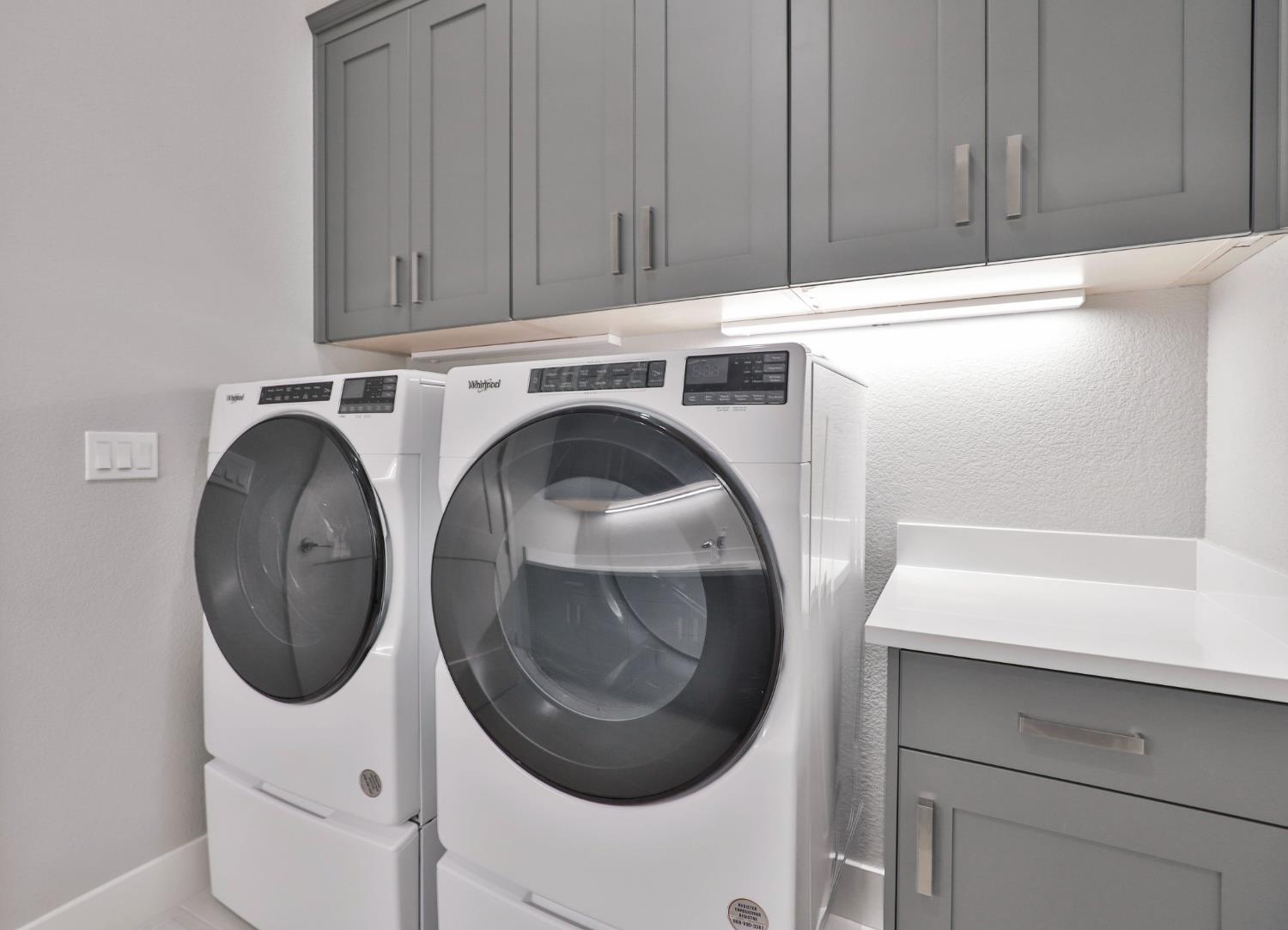 4610 Clb Vista Way Penryn, CA 95663 - Photo 21 of 27 a utility room with dryer and washer