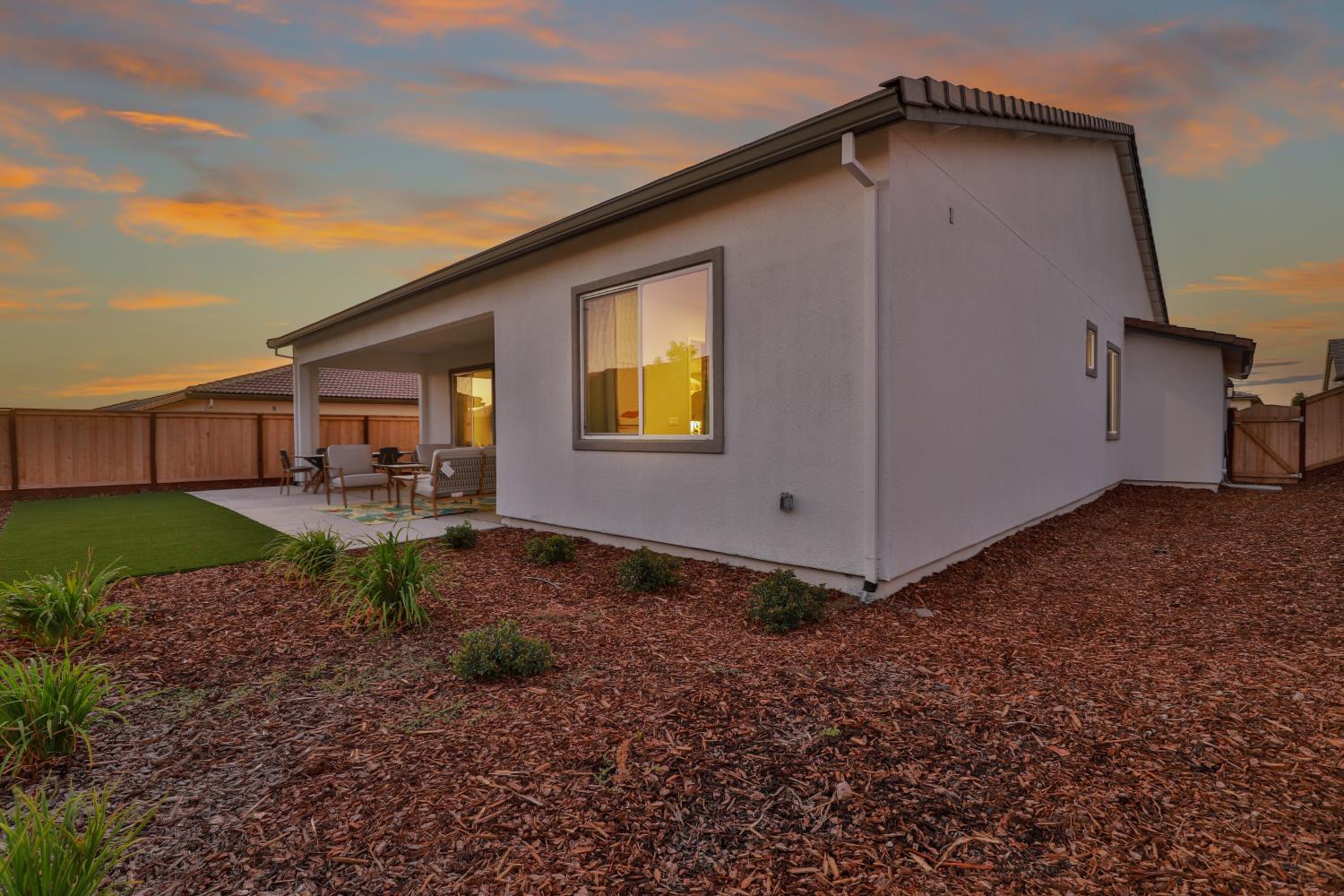 4610 Clb Vista Way Penryn, CA 95663 - Photo 24 of 27 front view of a house with a yard