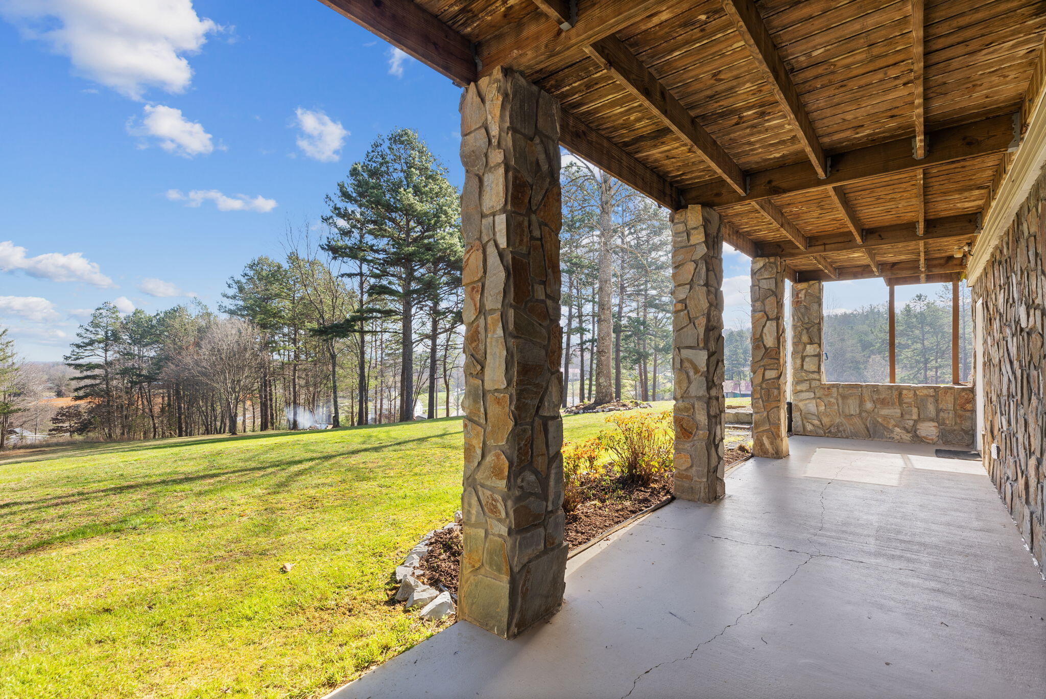 230 Keller Road Afton, TN 37616 - Photo 14 of 58 35-web-or-mls-217A1008