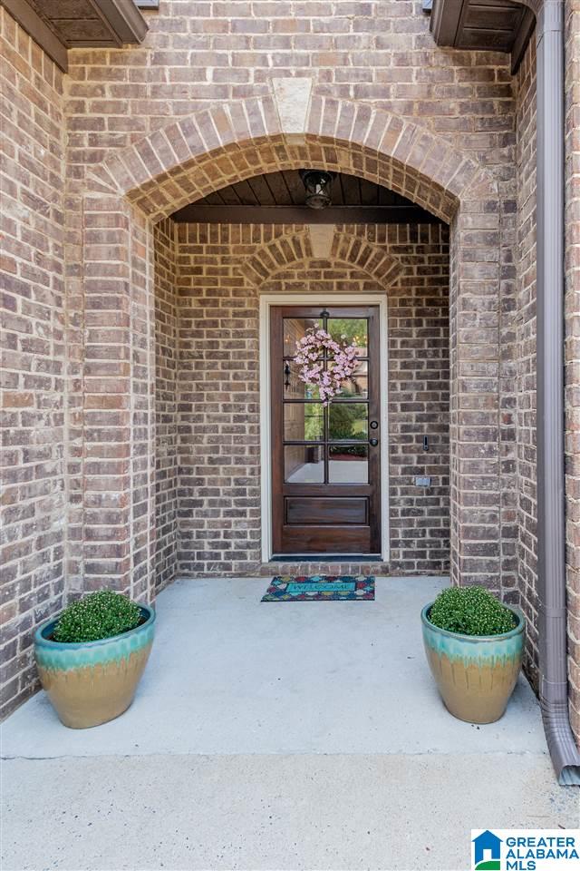 435 Ballantrae Road Pelham, AL 35124 - Photo 3 of 42