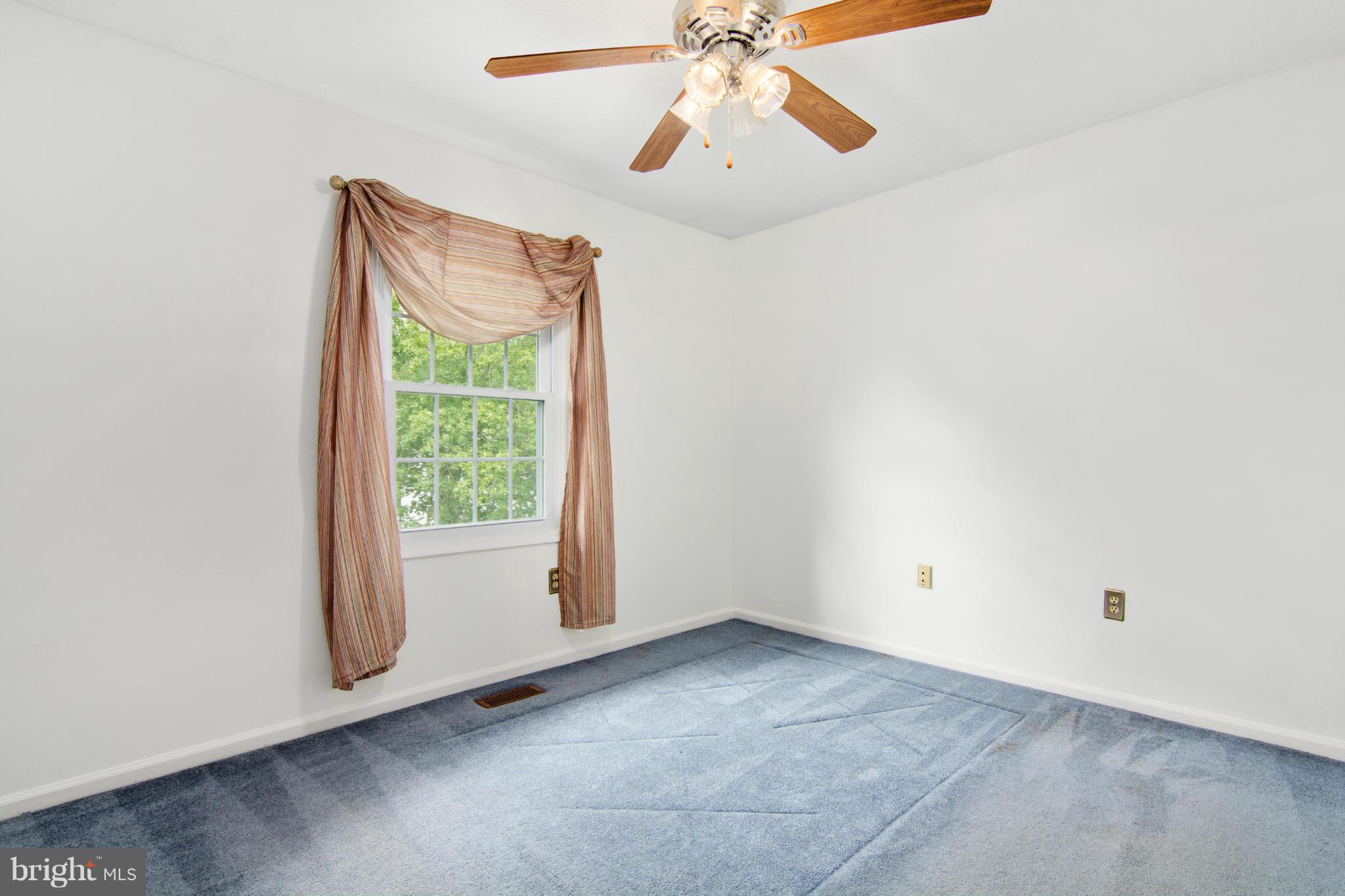 11702 Whittier Road Bowie, MD 20721 - Photo 21 of 30 Bedroom