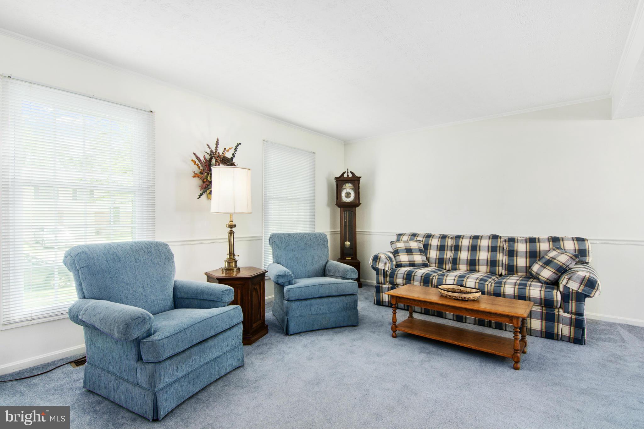 11702 Whittier Road Bowie, MD 20721 - Photo 6 of 30 Living Room