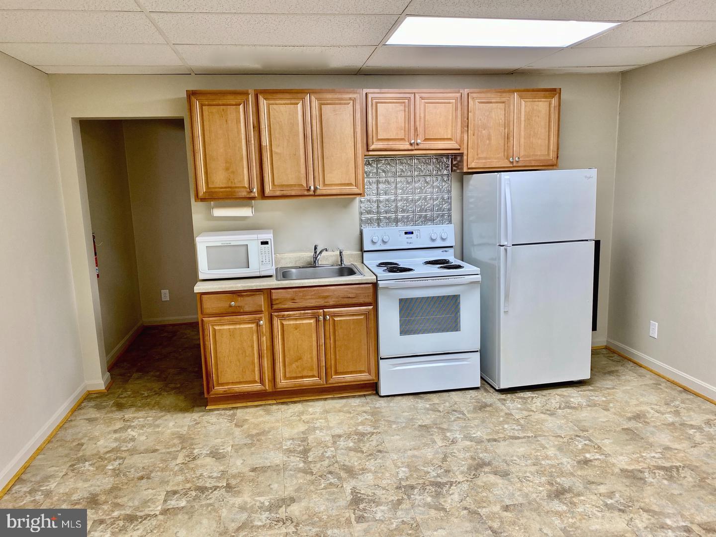 306 South Main Street, Unit B Culpeper, VA 22701 - Photo 3 of 10 Kitchen