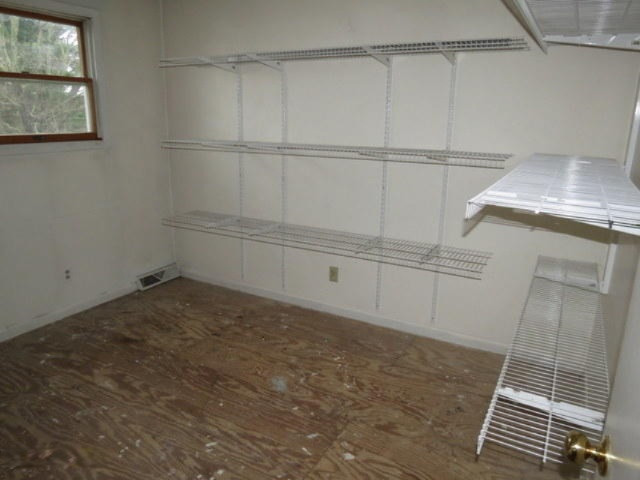 18738 Fillmore Road Stanwood, MI 49346 - Photo 17 of 27 Walk-in Closet