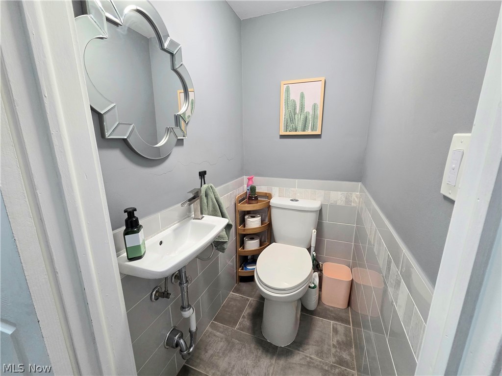 1496 Brainard Road Cleveland, OH 44124 - Photo 15 of 43 Gallery Image 15
