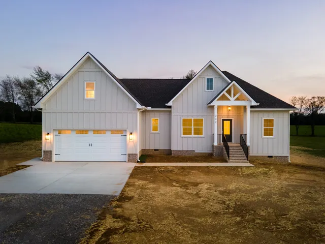 $469,900 | 232 Dugout Road, Summertown, TN 38483