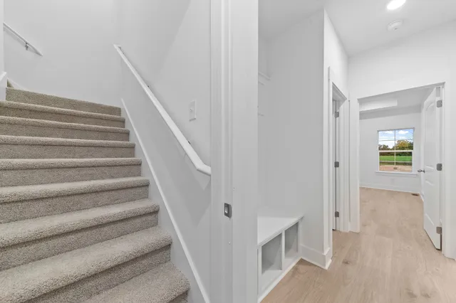 $469,900 | 232 Dugout Road, Summertown, TN 38483