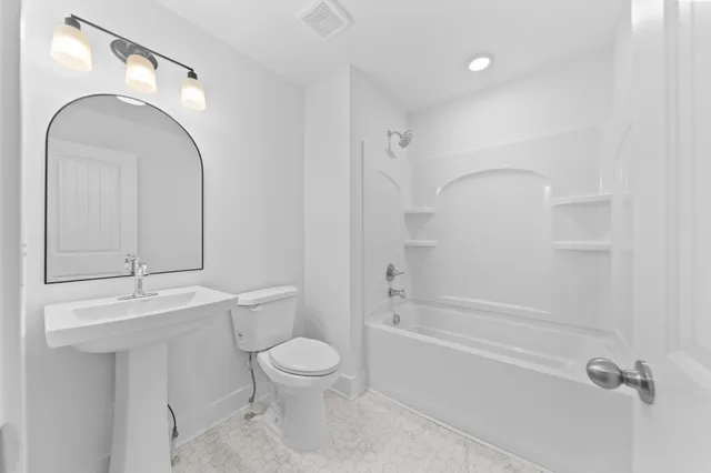 $469,900 | 232 Dugout Road, Summertown, TN 38483