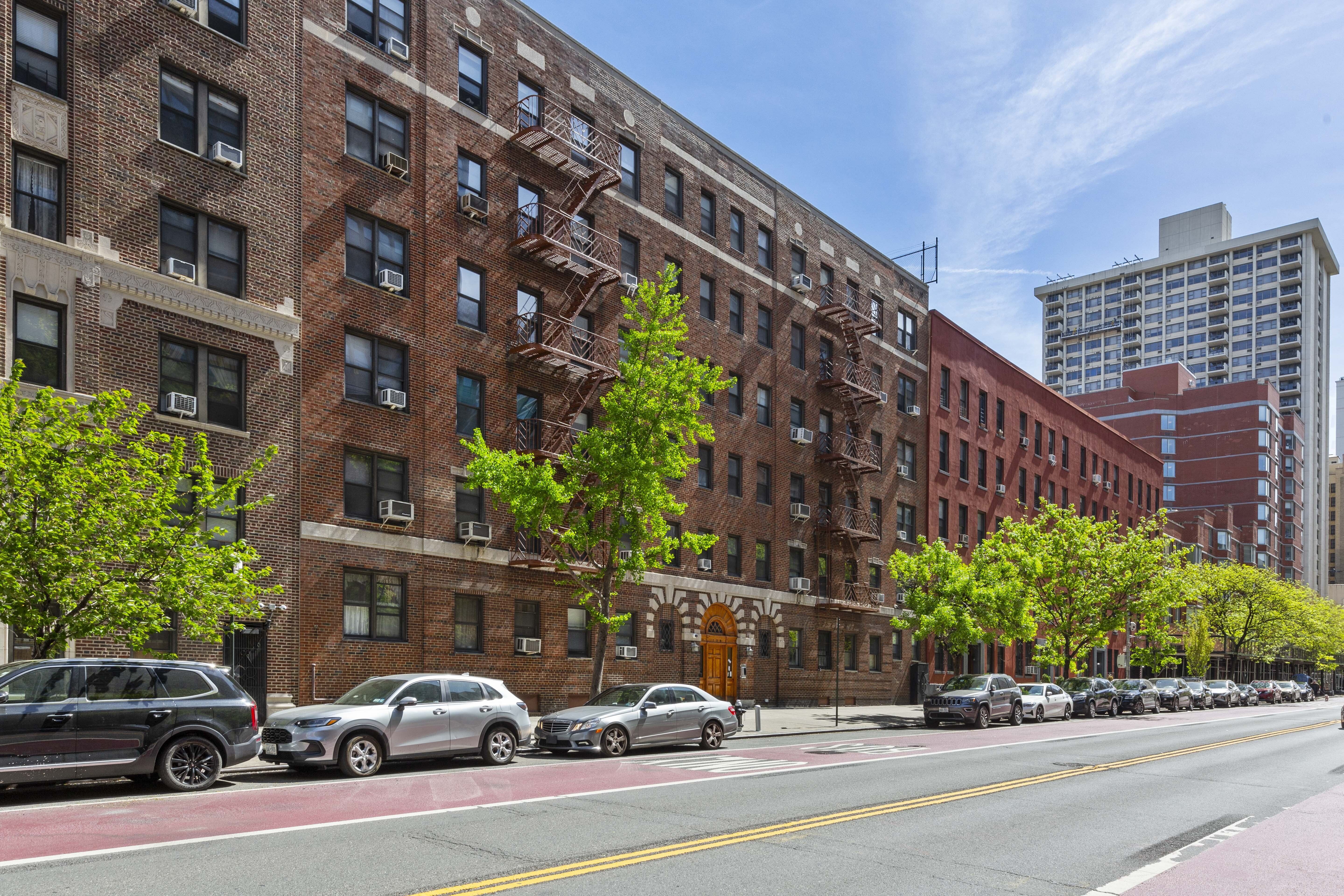 Undisclosed Address Manhattan, NY 10025 - Photo 19 of 20