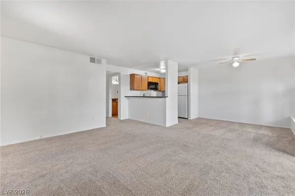 $1,640 | 9325 West Desert Inn Road, Unit 190, Las Vegas, NV 89117