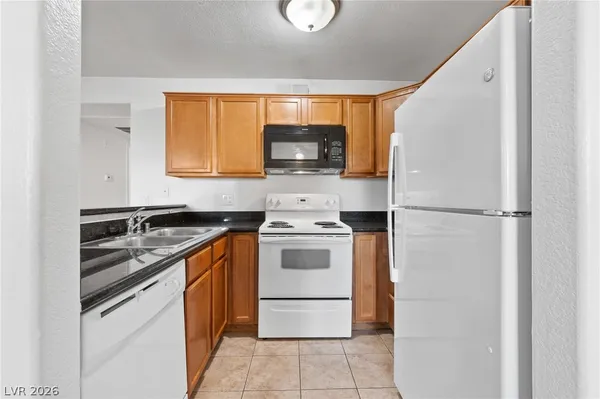 $1,640 | 9325 West Desert Inn Road, Unit 190, Las Vegas, NV 89117